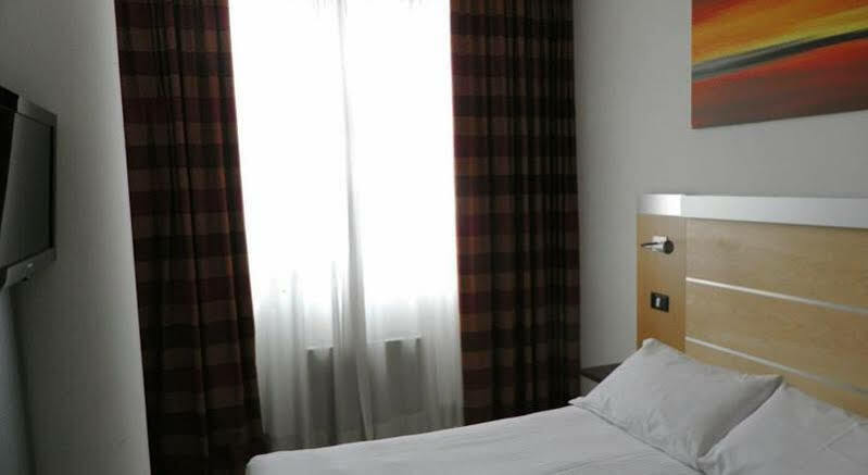 Sotel Nomentana Roma Exterior foto